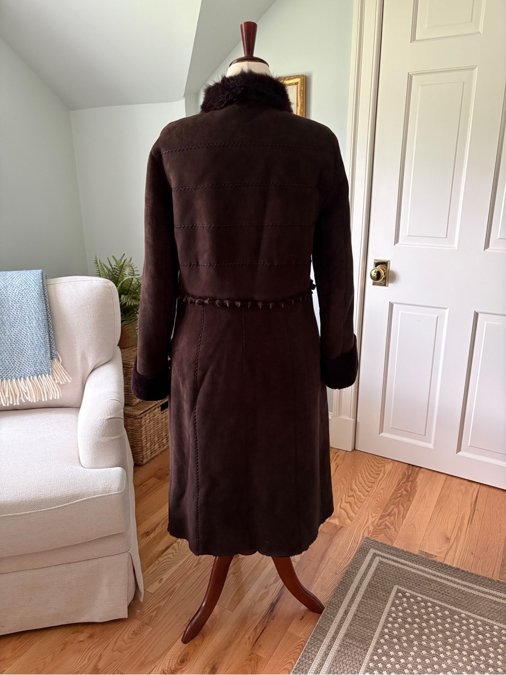 Vintage Dennis Basso Brown Shearling Long Coat - Picture 2 of 10